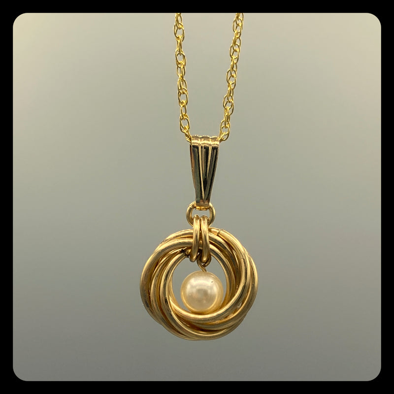 Traditional Pearl Pendant